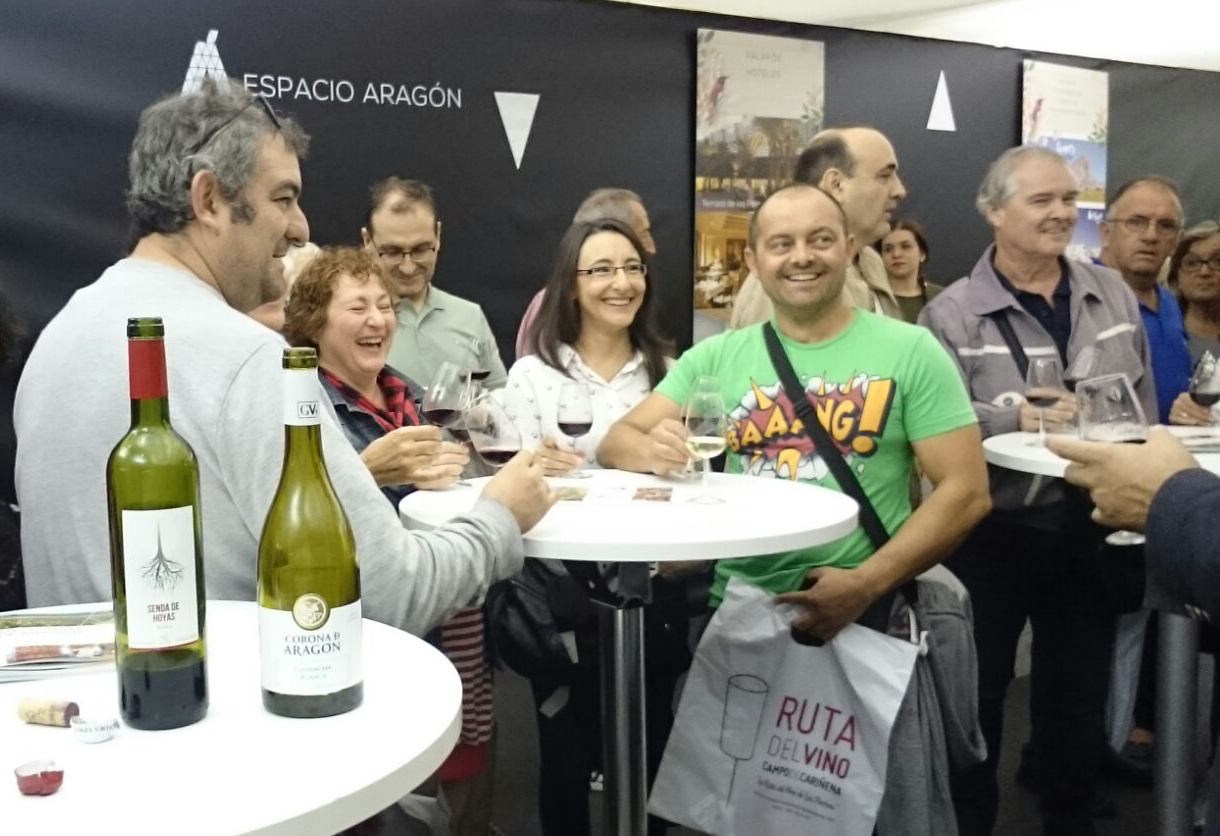 ¡300 zaragozanos y visitantes cataron Enoturismo de Aragón en las Fiestas del Pilar!