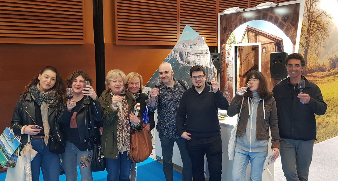 ¡450 visitantes de Sevatur 2018 saborearon Enoturismo de Aragón!